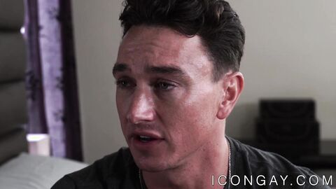 Latino muscle Billy Santoro rimmed before anal sex