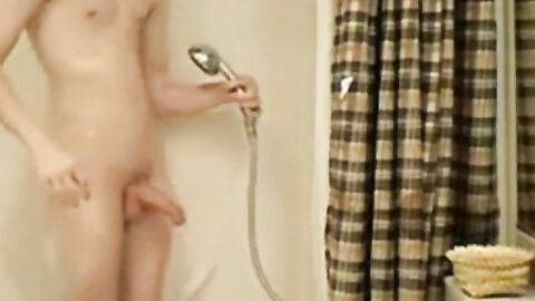 Shower Time for Cute Twink on Webcam