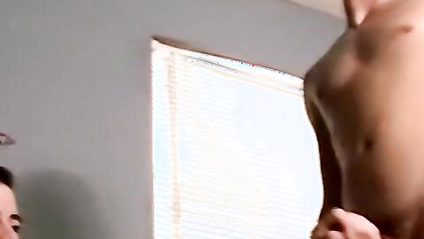 Amateur white dudes with tats love to jerk off together