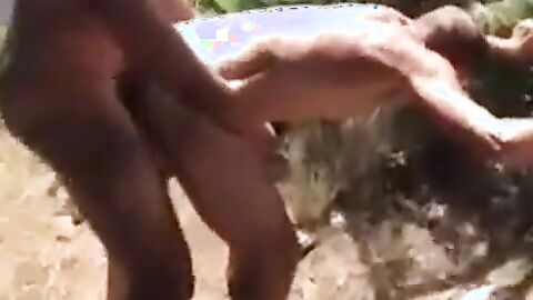 Amateur Beach Action: Resident Fucks Married Czech Tourist Outdoors