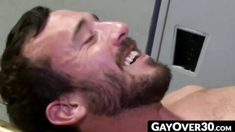 GayOver30.com - Mike Gaite cant believe how amazing Peter Fultons ass feels