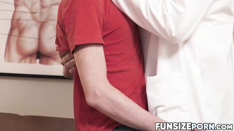 FunsizePorn.com - Kinky hunk Dr Wolf bangs young Joshua Oaks during prostate examinat