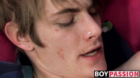 Emo twink Preston Andrews fingers his ass and wanks big cock