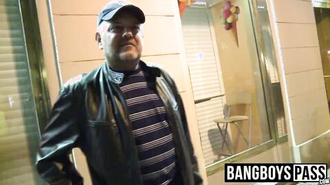 Big daddy pays cash for sex for a cute twink on the streets